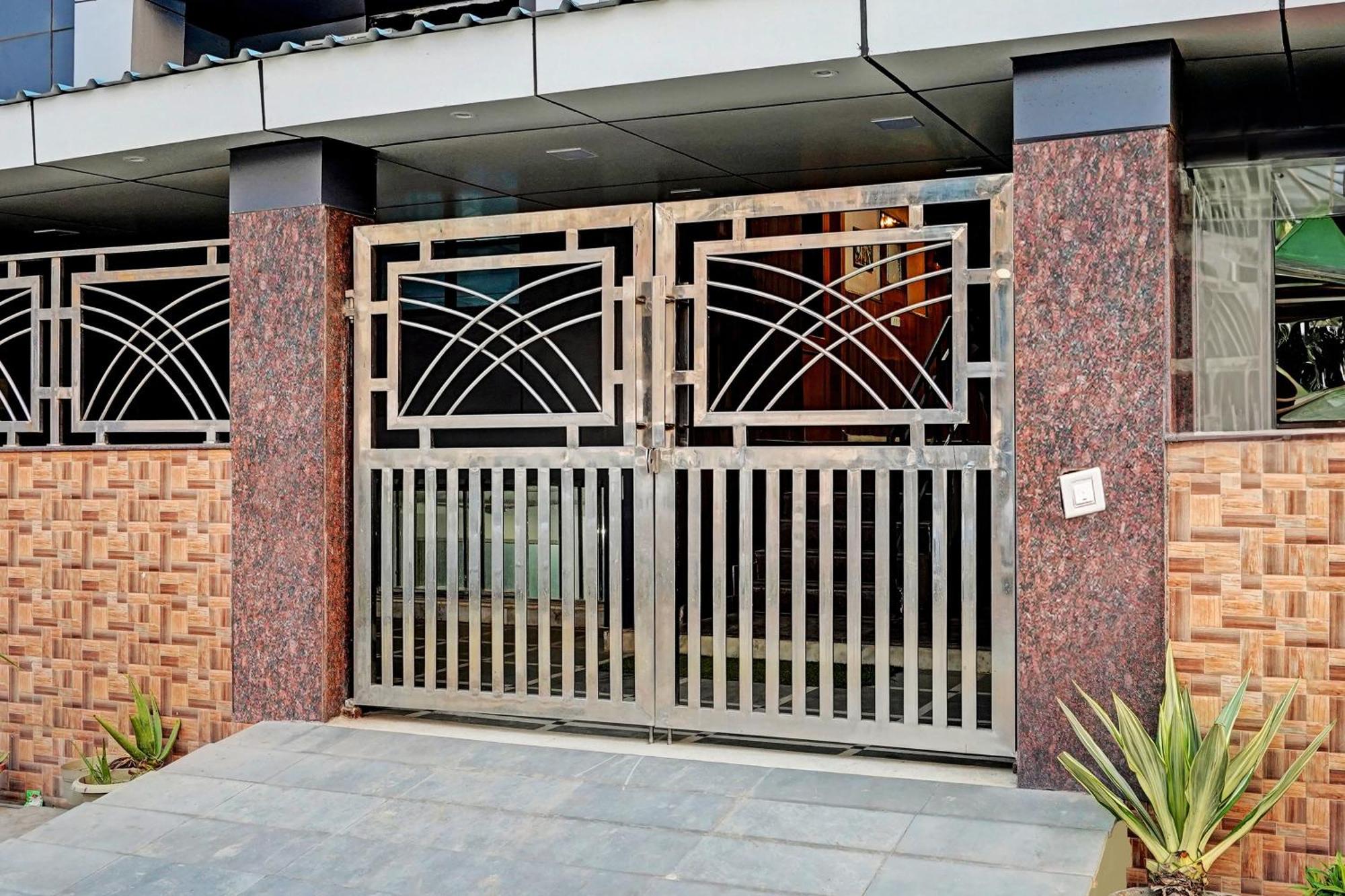 Hotel O Greno House Near Pvr Ansal Plaza Грейтър Нойда Екстериор снимка