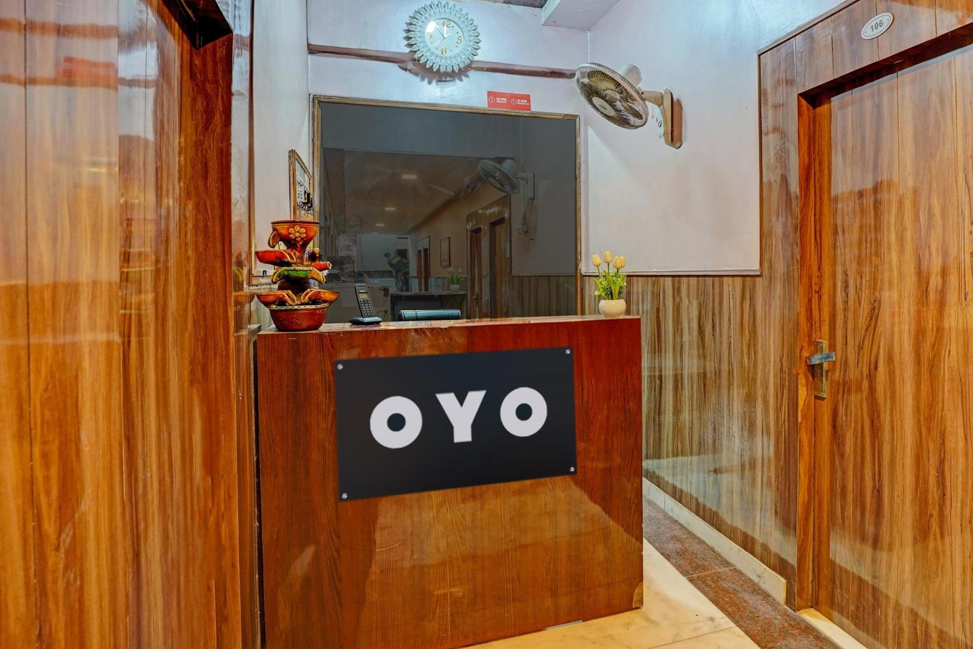 Hotel O Greno House Near Pvr Ansal Plaza Грейтър Нойда Екстериор снимка